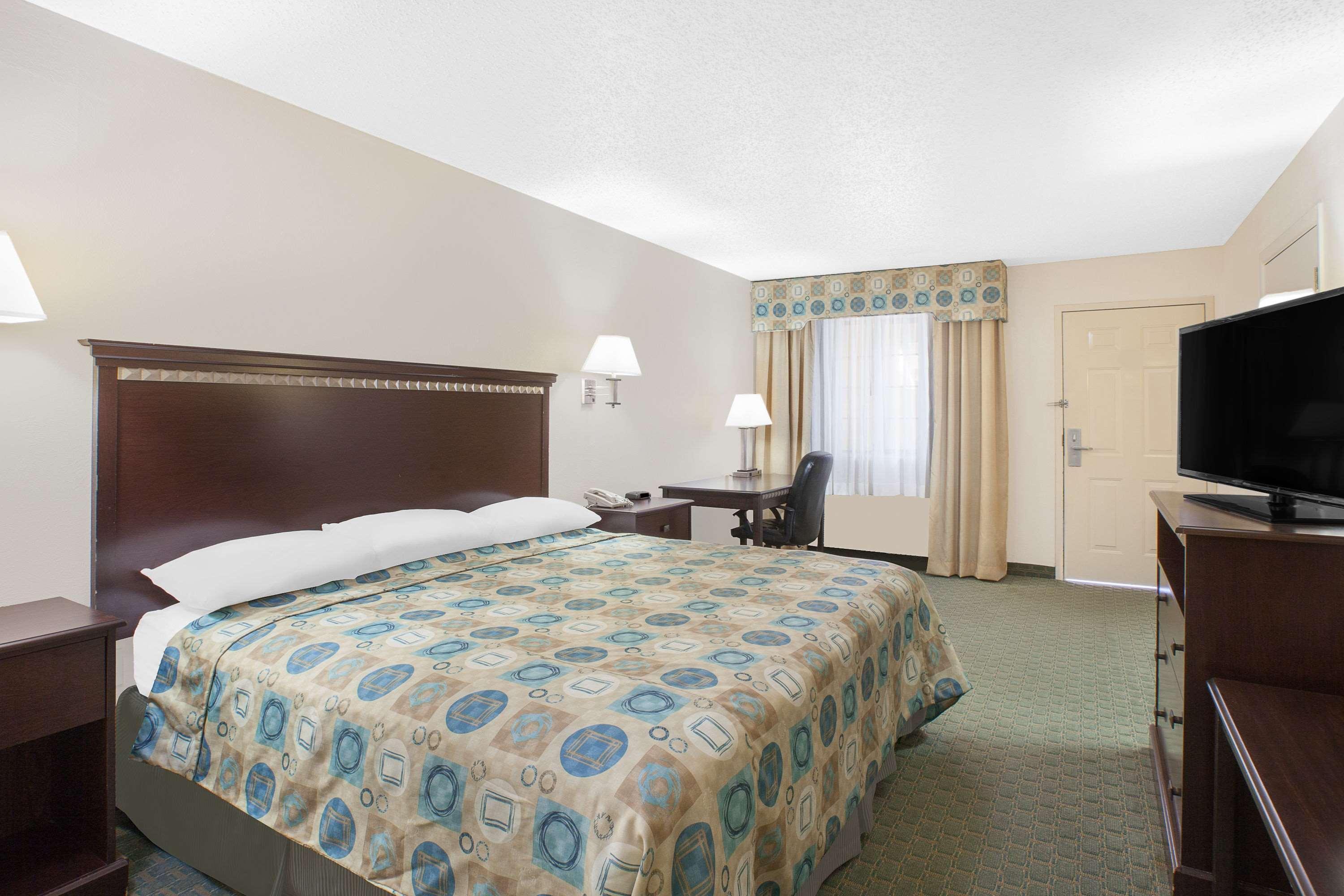 Super 8 By Wyndham Corpus Christi Hotel Екстериор снимка