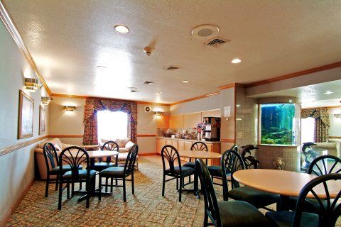 Super 8 By Wyndham Corpus Christi Hotel Ресторант снимка