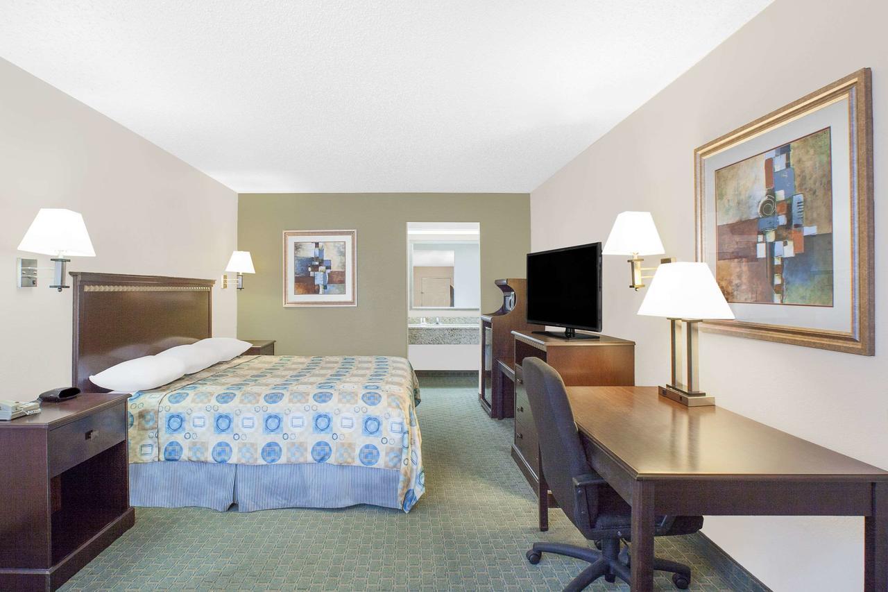 Super 8 By Wyndham Corpus Christi Hotel Екстериор снимка